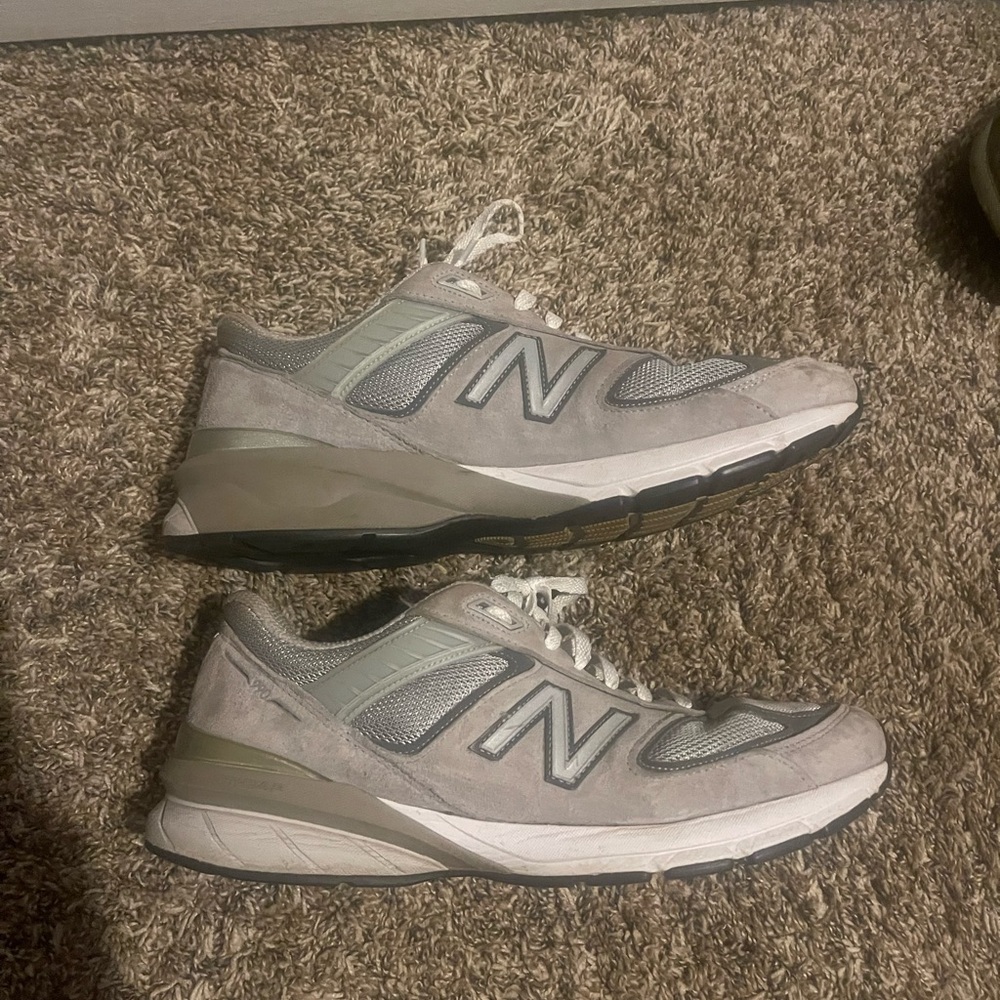 New Balance Men's Light Grey Suede & Mesh Sneakers